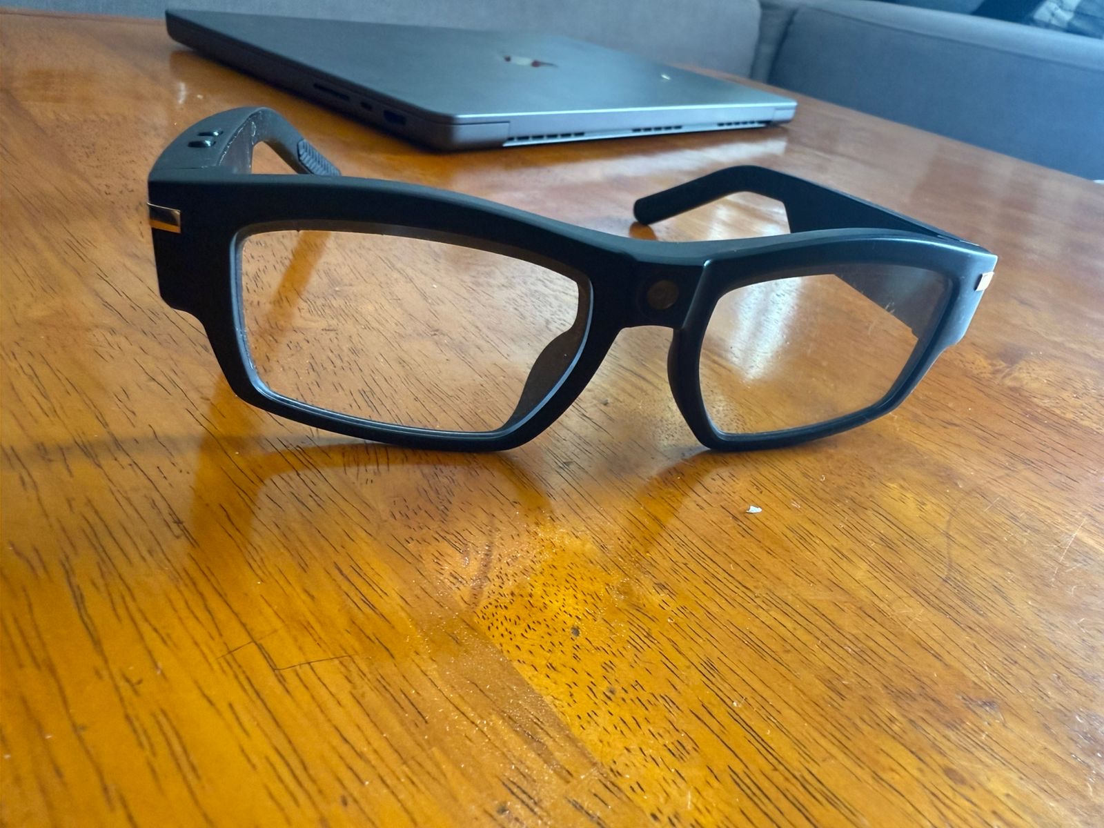 Smart glasses capture device 2